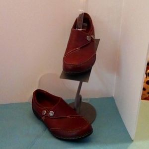 Clark's women's Shoes brown size 7 Med